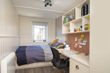 4 Bed Standard - Image 1